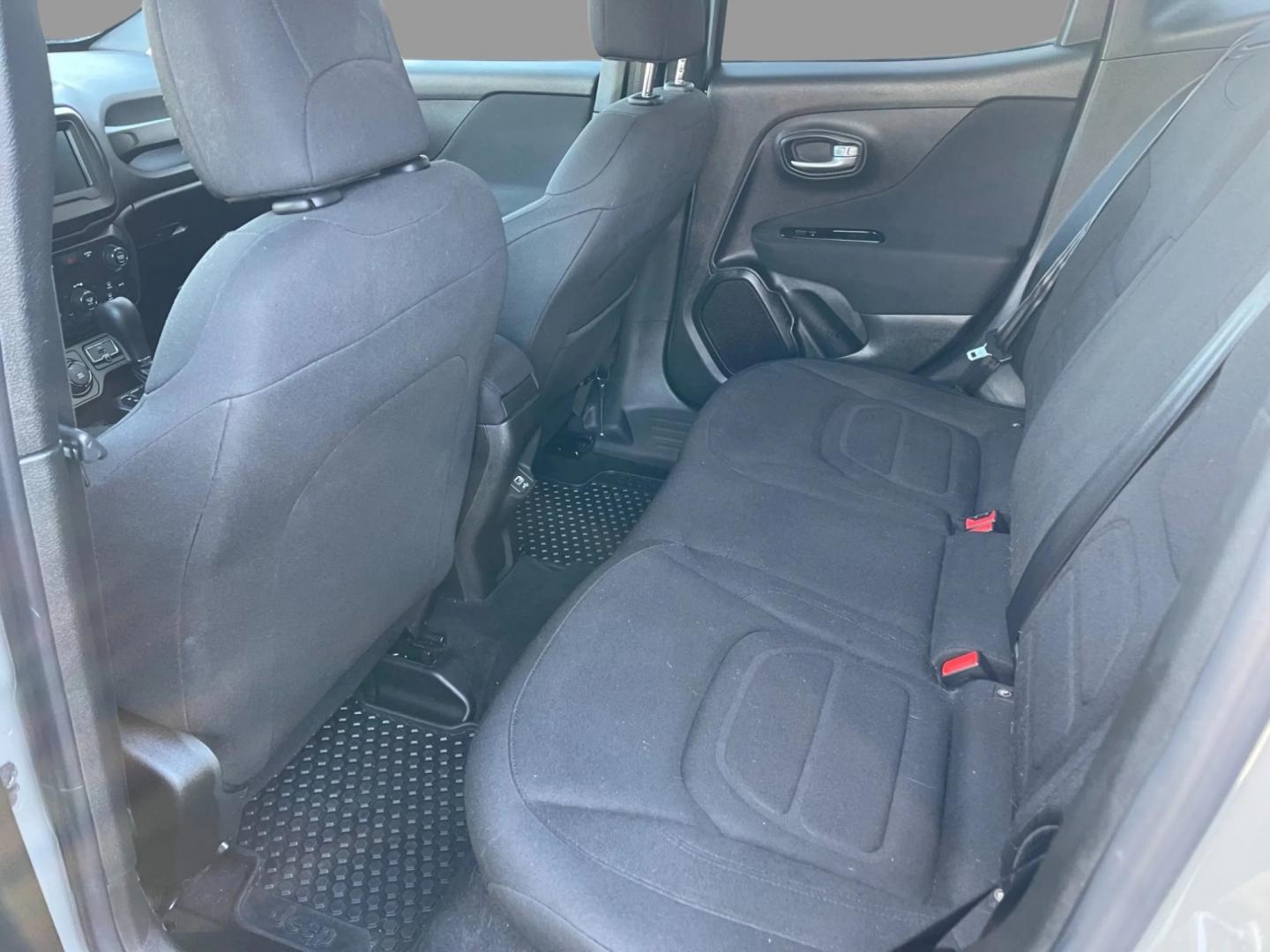 2020 Gray /Black Jeep Renegade Latitude 4WD (ZACNJBBB7LP) with an 2.4L I4 DOHC 16V engine, 9A transmission, located at 11115 Chardon Rd. , Chardon, OH, 44024, (440) 214-9705, 41.580246, -81.241943 - Photo#34